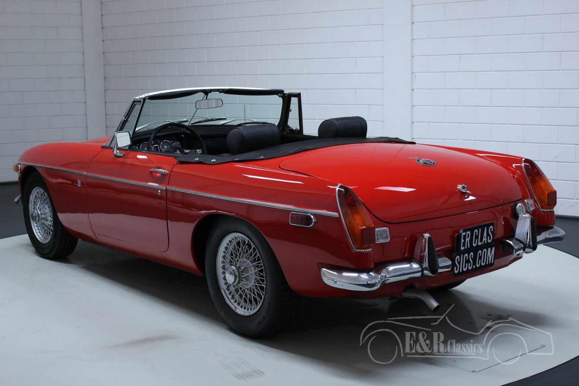 MG MGB rouge 1970